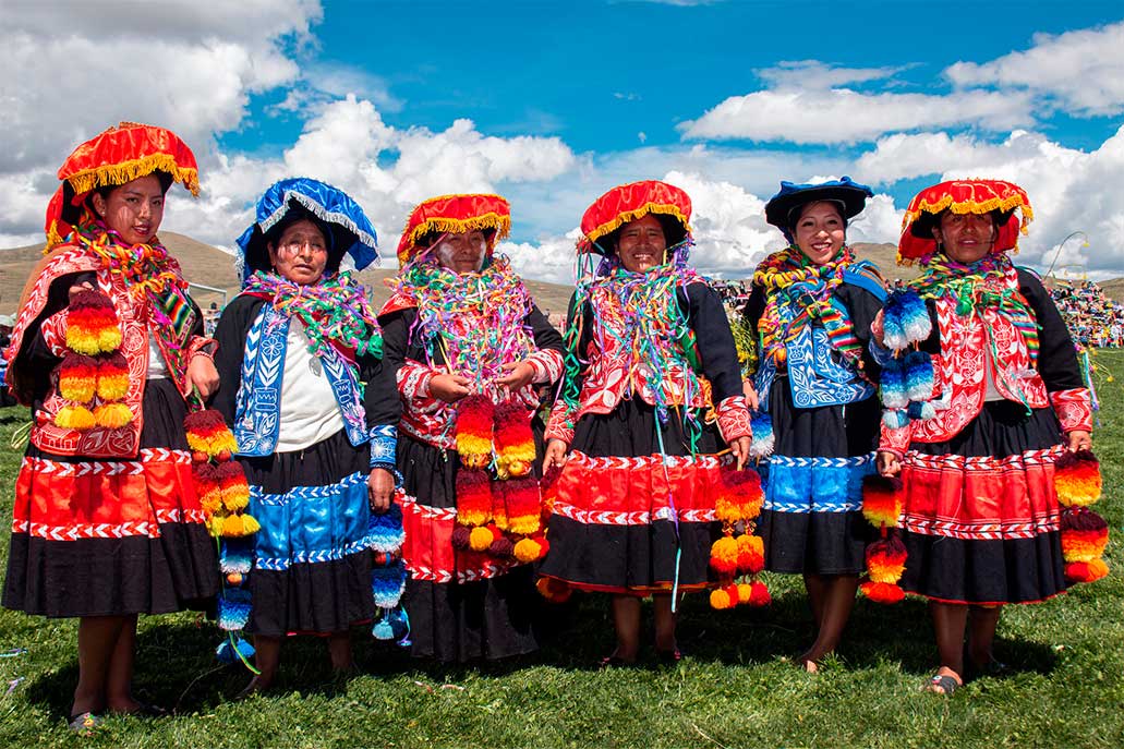 Cusco dancers