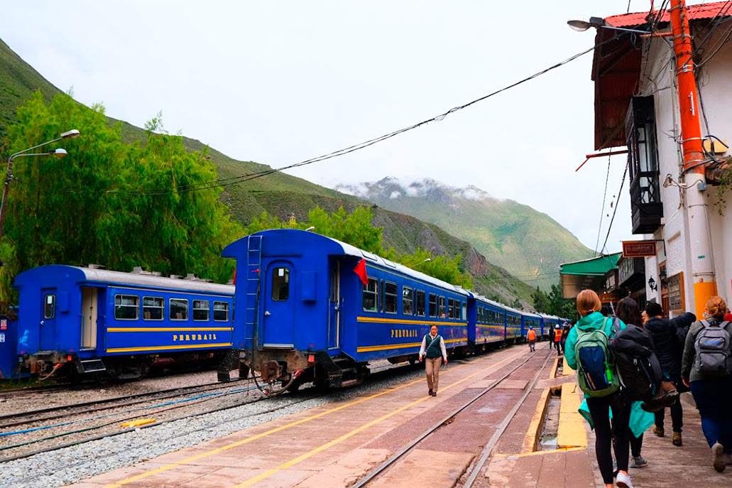 Train Peru Rail Machu Picchu